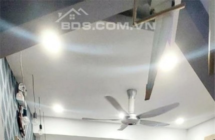 Bán Nhà Chu Văn An - Bình Thạnh - 50m2 - 4 Tầng - Chỉ nhỉnh 7Tỷ.